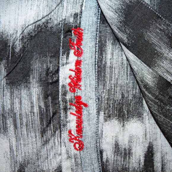 Robert Graham Long Sleeve Button Front Shirt - Picture 9 of 11